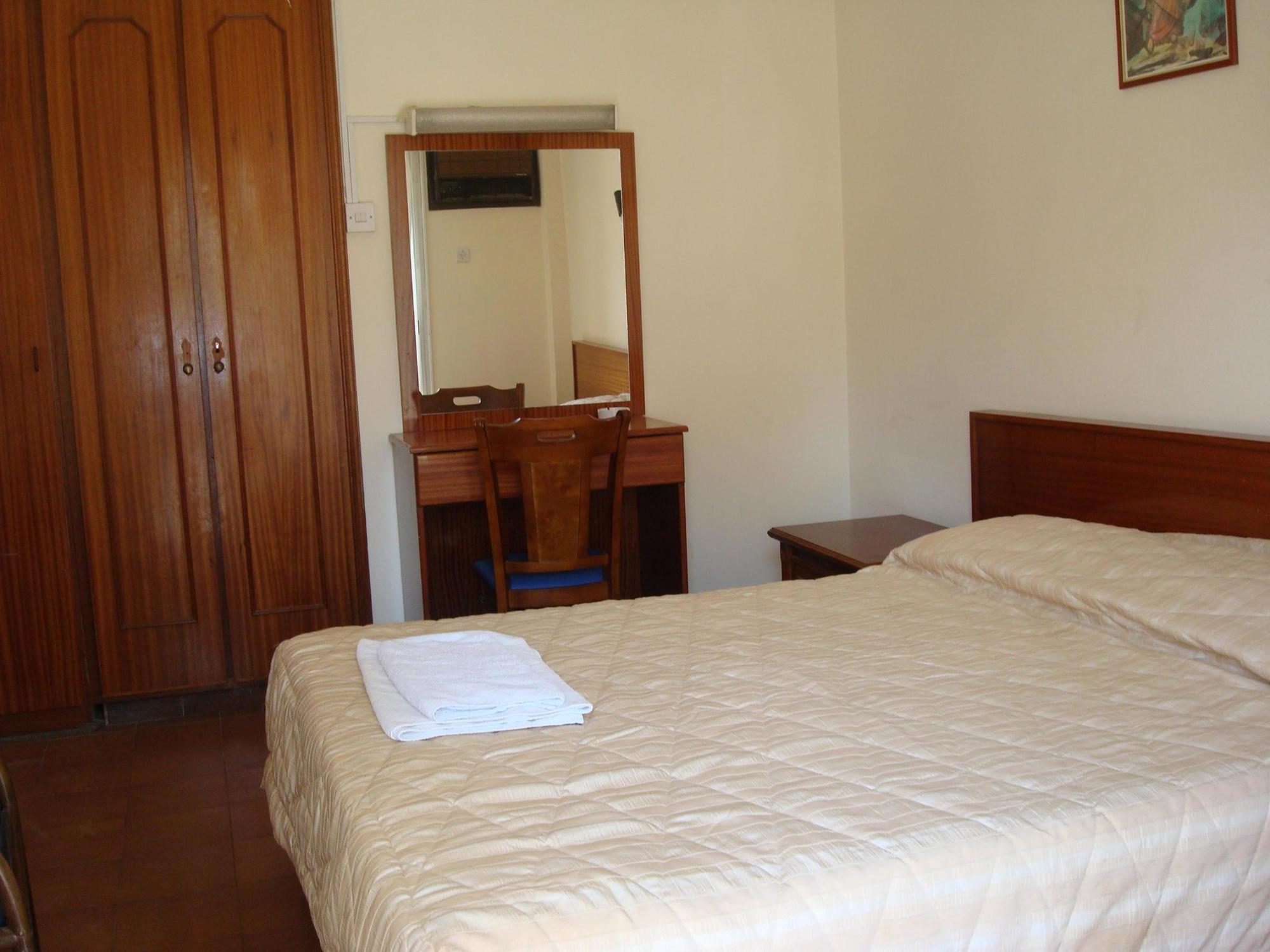 Best Western Plus Larco Hotel Lárnaka Kültér fotó